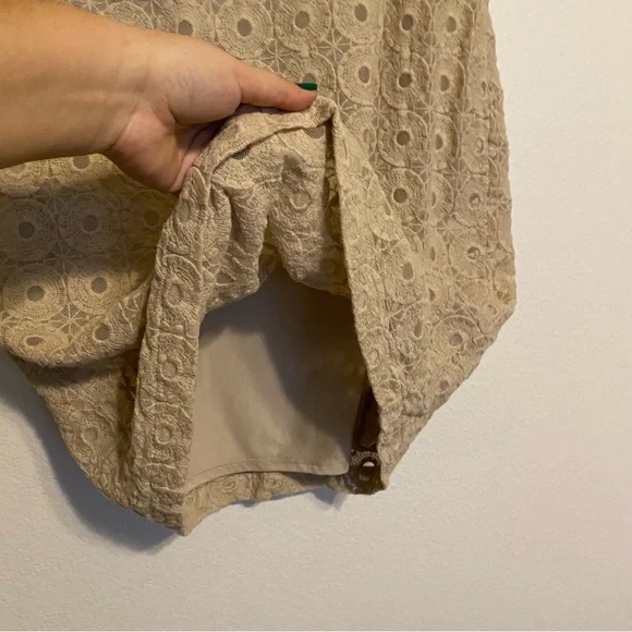 Banana Republic Cream Lace Overlay Cotton Shift Dress Women's Size 14 - Picture 3 of 11